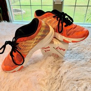 Under Armour Boys Orange Sneakers Size 7Y